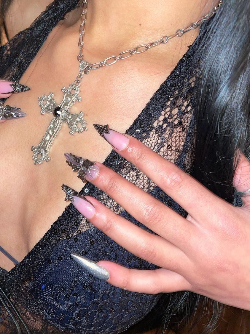 Handmade Press On Nails in the UK