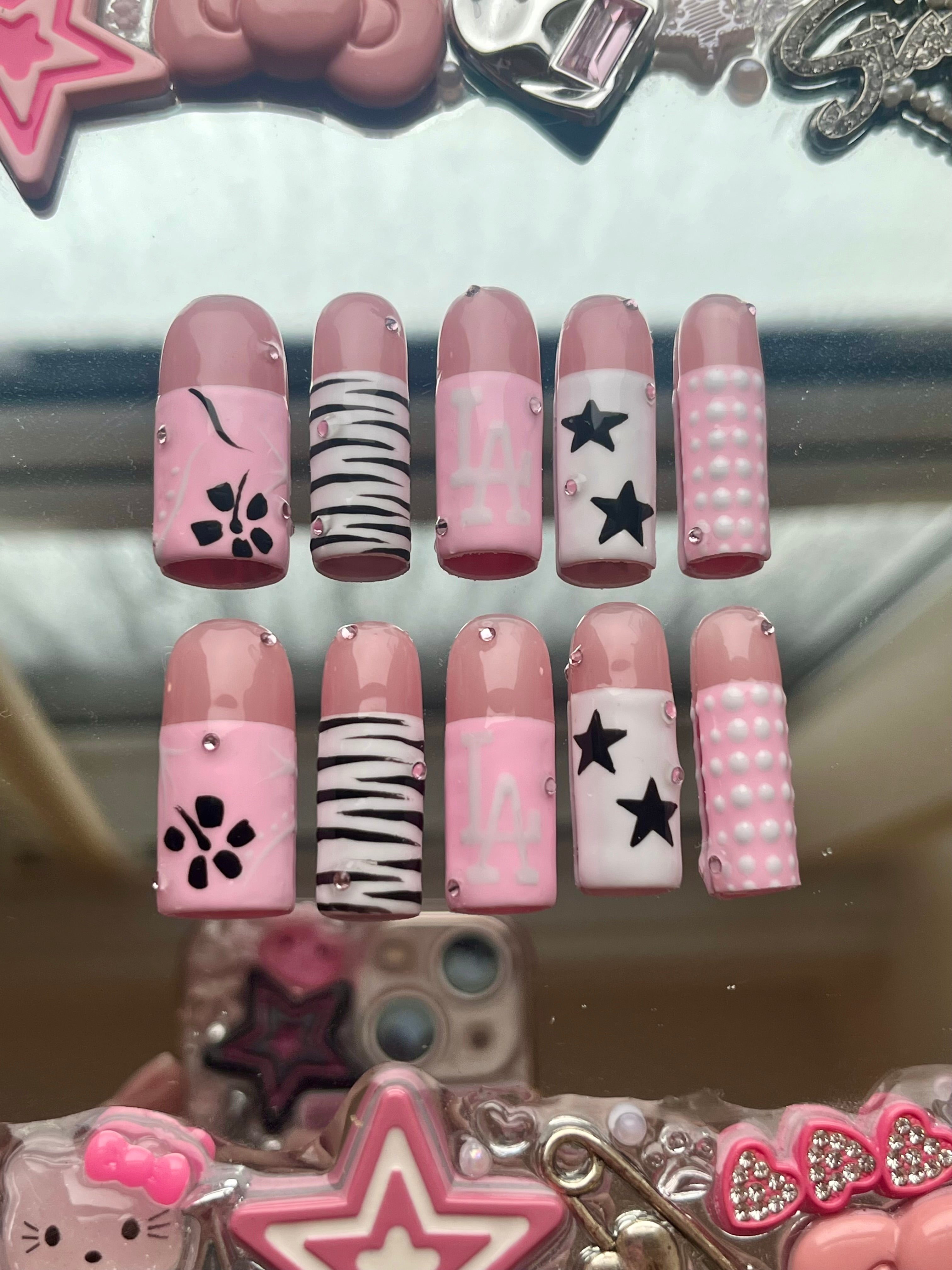 LAKER GIRL PRESS ON NAILS