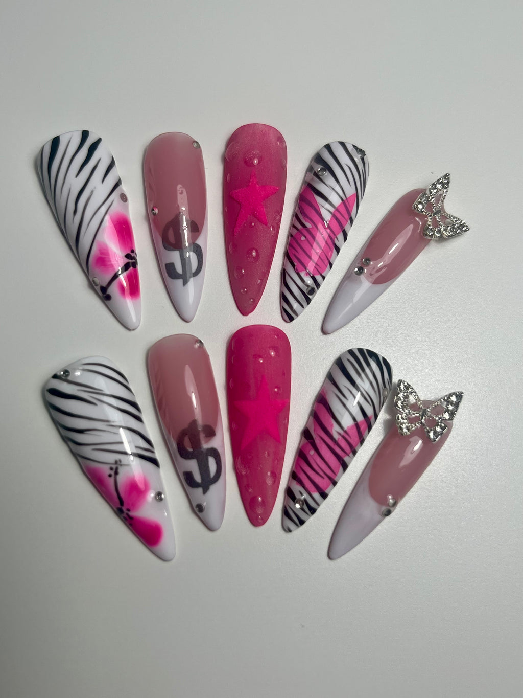 NOUGHTIES BADDIE PRESS ON NAILS