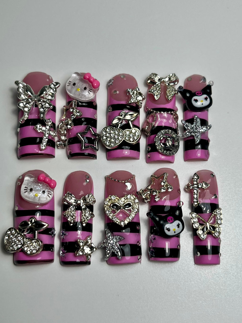 BRAT PRESS ON NAILS